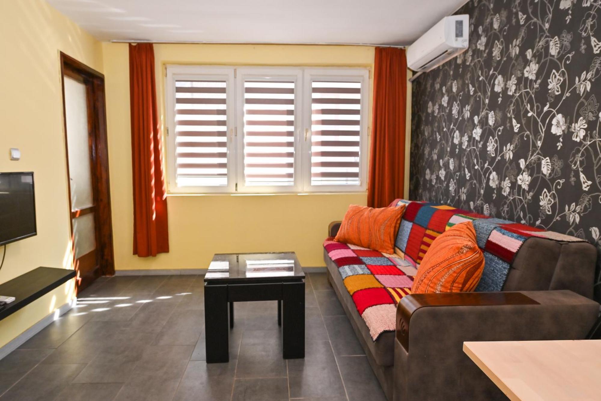 Eli Apartment Burgas Ngoại thất bức ảnh
